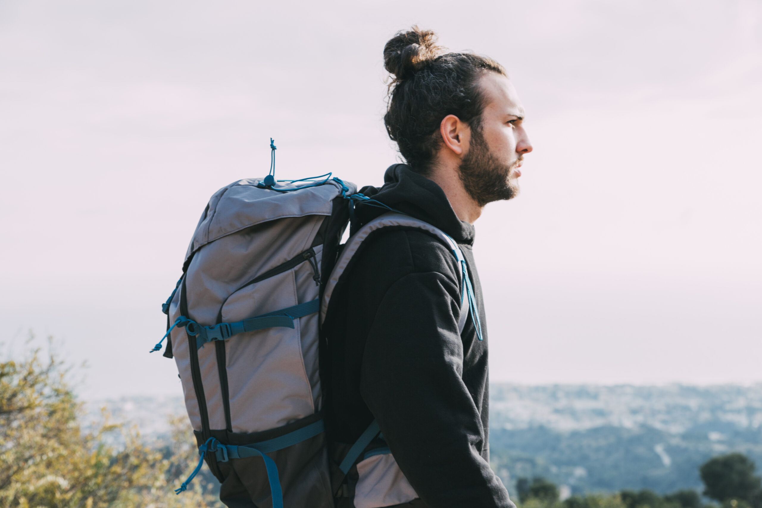 Deodoranti da viaggio in formato solido, stick e mini spray approvati per bagaglio a mano