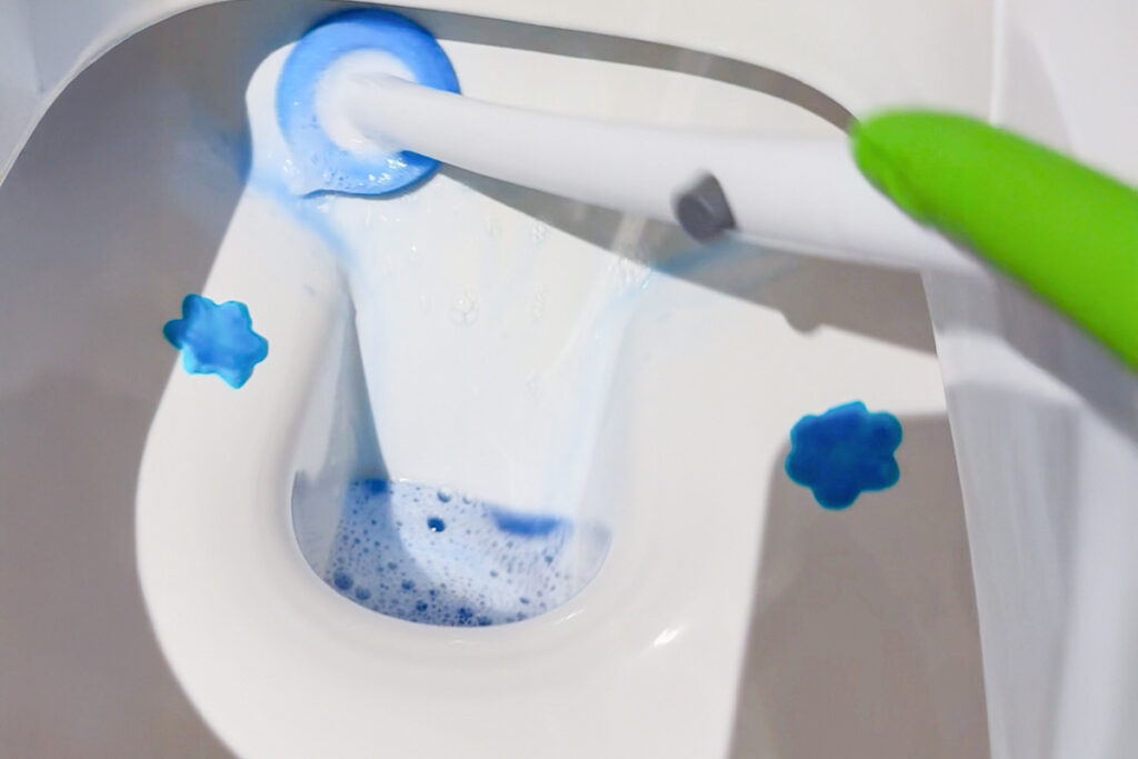 Pulizia profonda di cucina e bagno a fine inverno